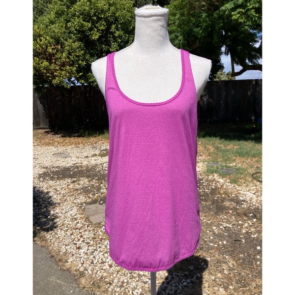 Lululemon 105F Singlet Lightweight Racerback for Yoga Tank in Dark Pink Size 4-6 - Picture 2 of 11
